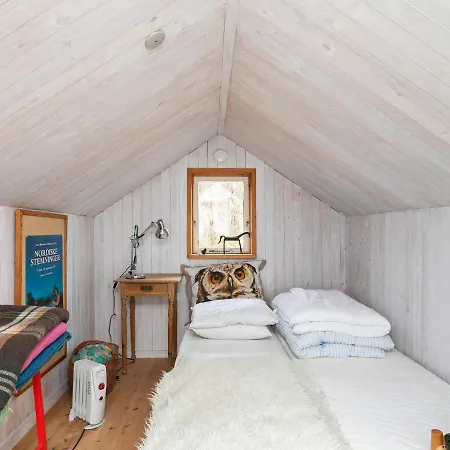 Holiday V *